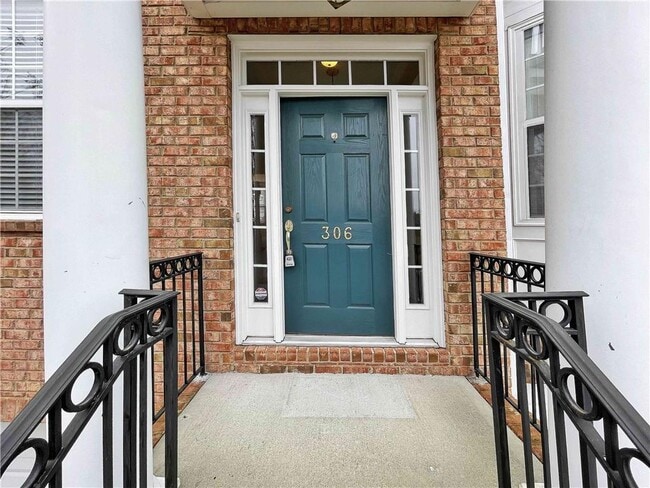 Building Photo - 306 Mony Stone Ct SE
