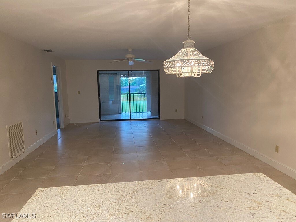 Foto del edificio - 5789 Gage Ln