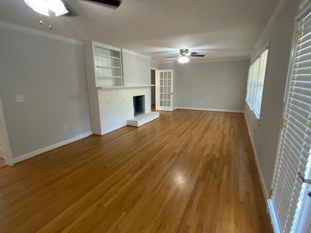 Building Photo - 1214 Poplar Ave