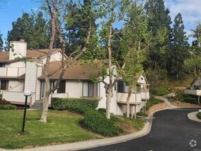 Building Photo - 4531 Chateau Dr