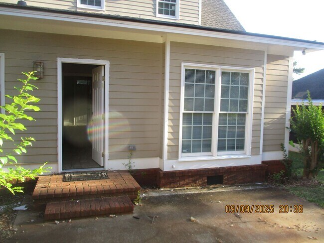 Foto del edificio - 3004 Ember Ct