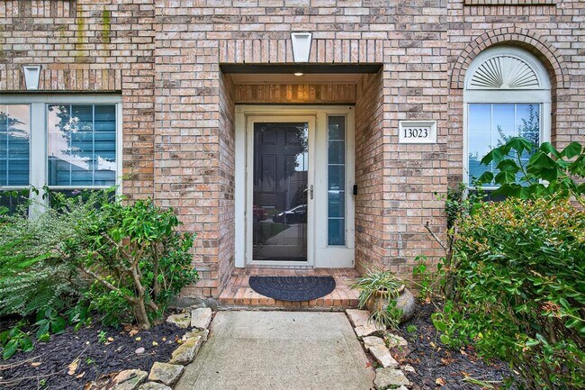 Foto del edificio - 13023 Porter Meadow Ln