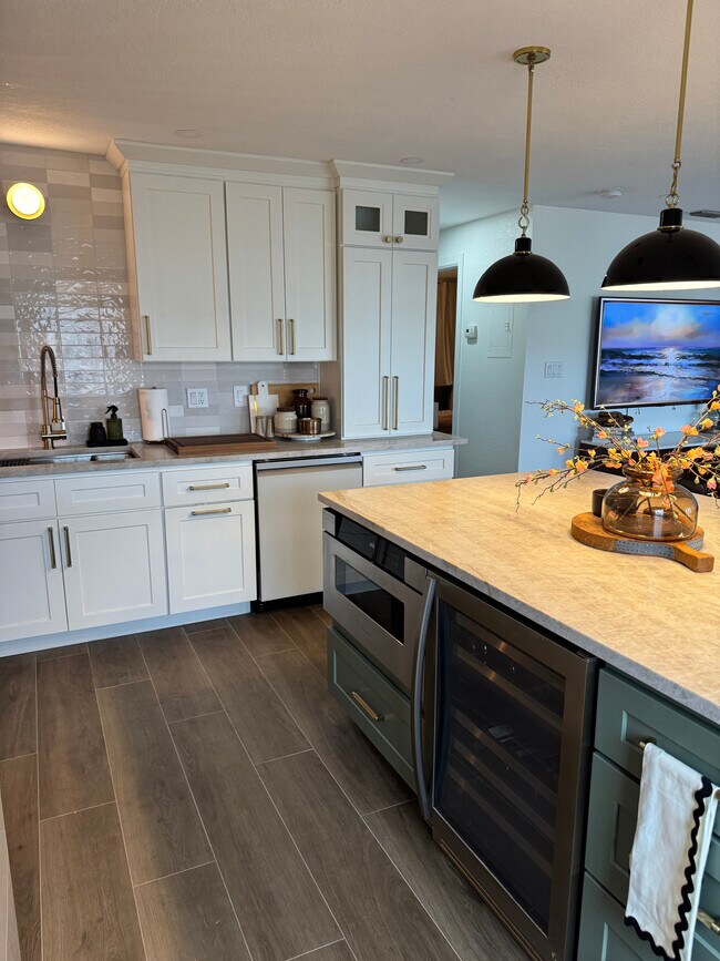 Foto del edificio - 5153 Salmon Dr SE