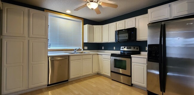 Building Photo - 1620 Hunter Hill Rd