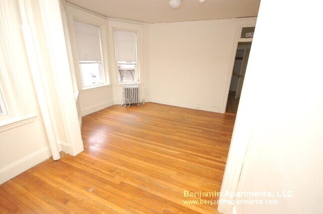 Building Photo - 1185 Boylston St