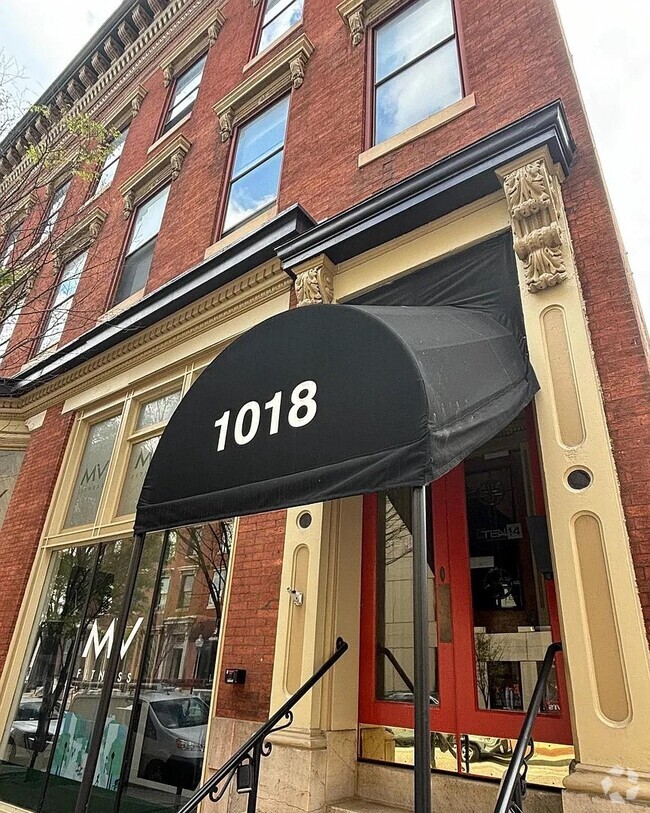 1014-1018 N Charles St