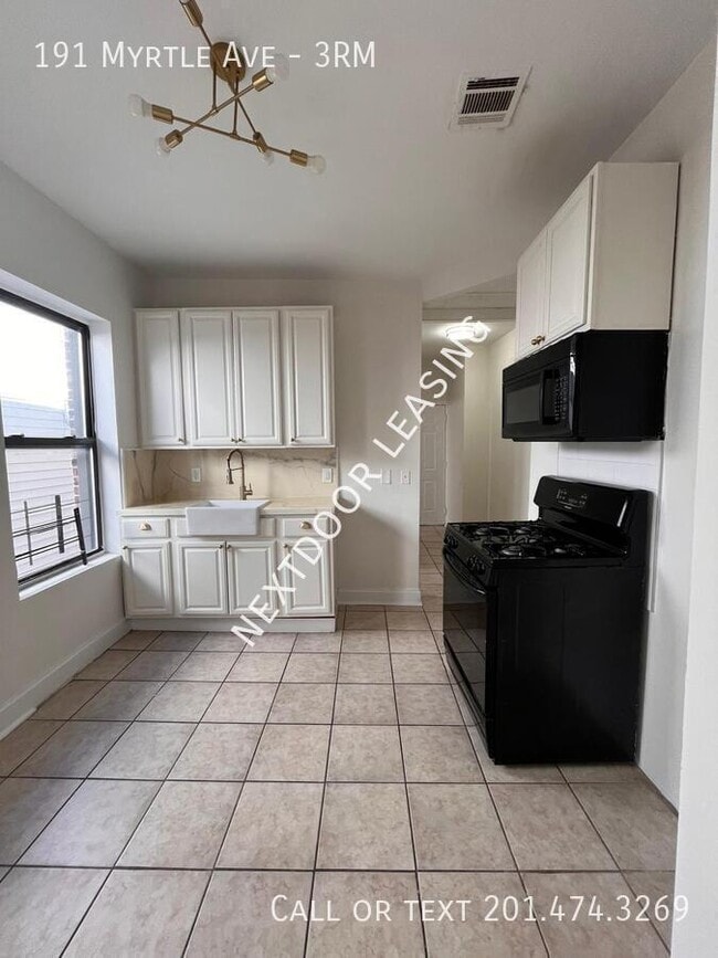 Building Photo - 191 Myrtle Ave