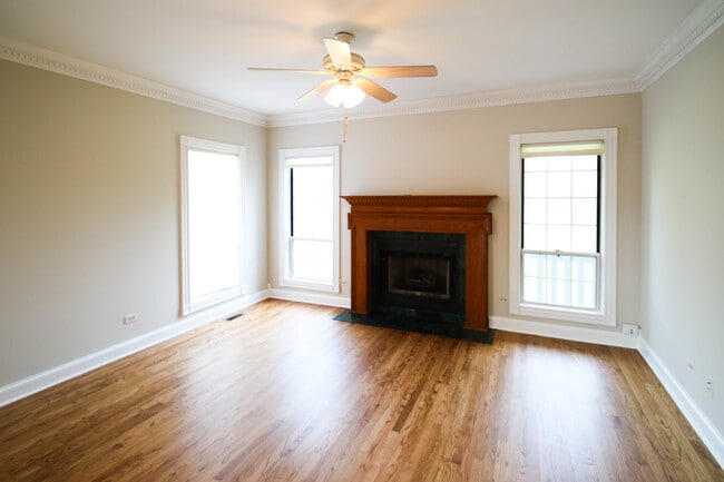 Foto del edificio - 648 W Parkside Dr