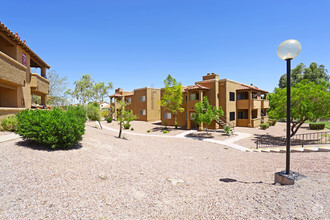 The Vistas Apartment Homes photo'