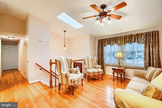 Building Photo - 8908 Goldentree Ln
