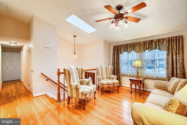 Foto del edificio - 8908 Goldentree Ln