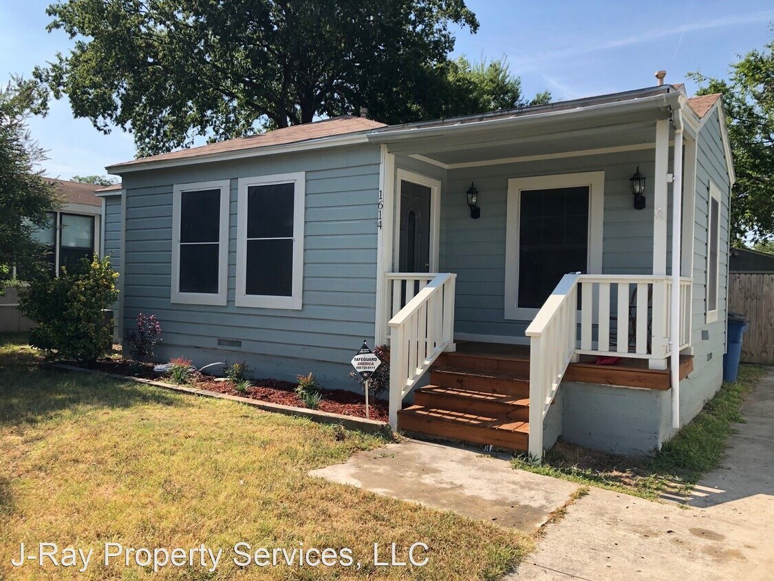 Primary Photo - 4 br, 2 bath House - 1614 Lebanon AVE
