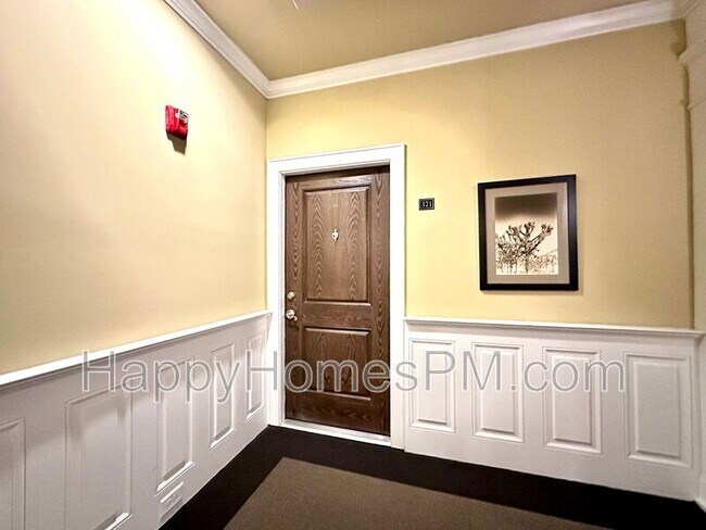 Foto del edificio - 2244 Ashley Crossing Dr
