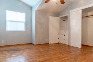 Building Photo - 2320 S Locust St