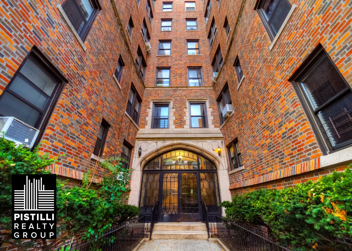 Building Photo - 3056 30th St