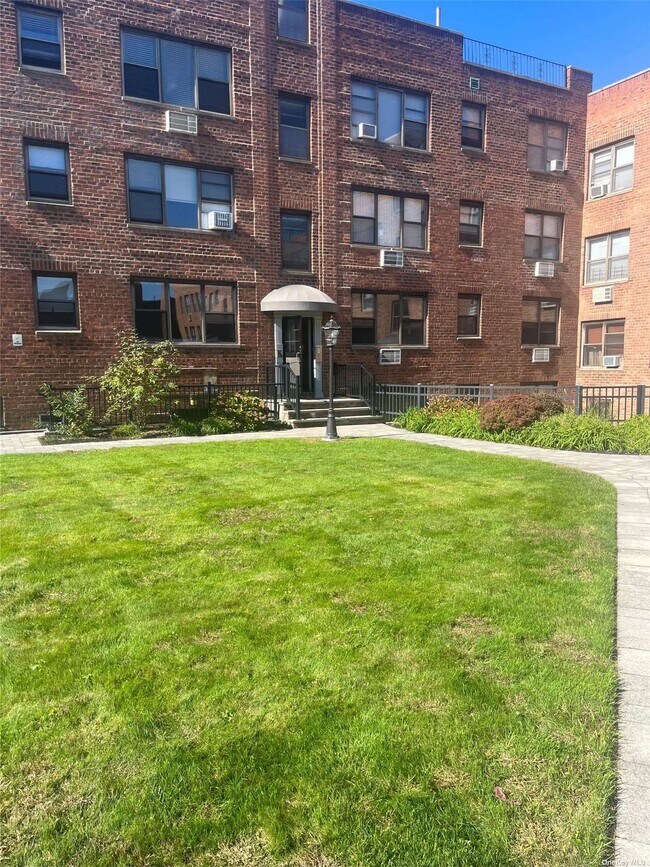 Foto del edificio - 1 Jefferson Ave