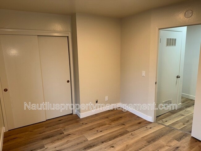 Building Photo - 3387 Mission Dr