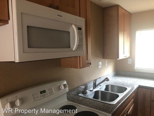 Foto del edificio - 221 Wilbur Ave