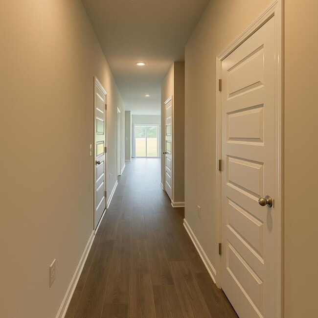 Building Photo - 146 Talladega Dr