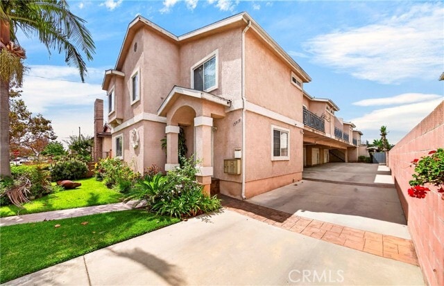 Foto del edificio - 15919 Halldale Ave