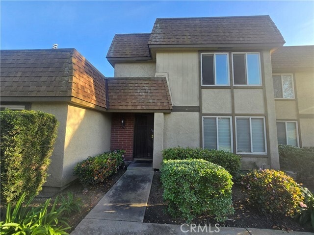 Foto del edificio - 5241 Salisbury Cir