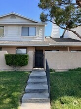 Building Photo - 1105 Beechdale Dr