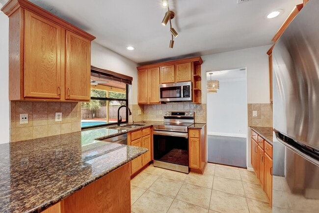 Building Photo - 4499 Sugar Pine Dr
