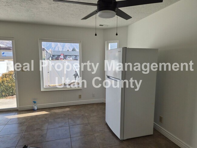 Building Photo - Orem Townhome New Flooring Finished soon