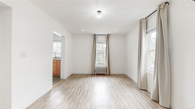 Foto del edificio - 100-18 203rd St