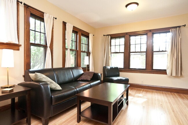 Building Photo - Charming 4-Bed Minneapolis Home with Hardwood Floors & Finished Basement