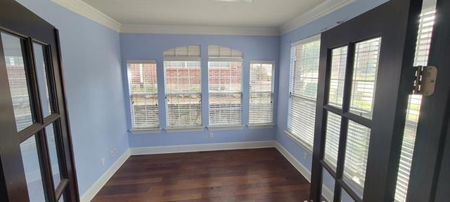 Building Photo - 10330 Sandbar Dr