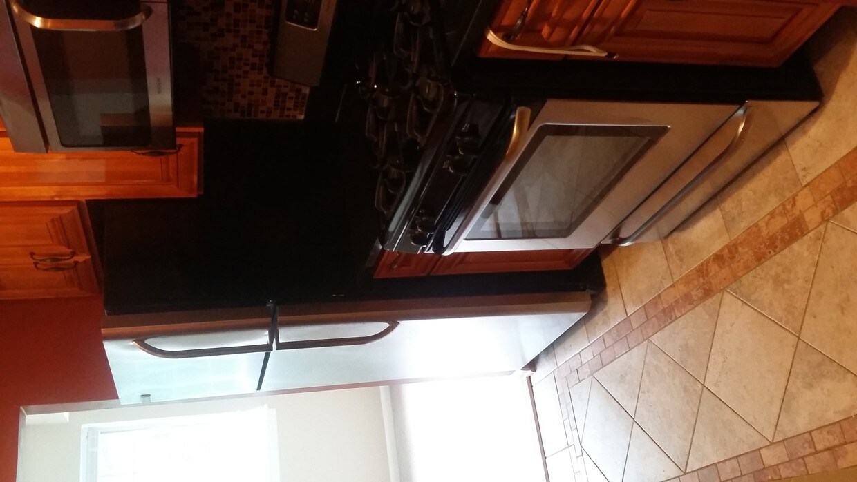 1541 Colonial Dr, Woodbridge, VA 22192 Apartments in Woodbridge, VA