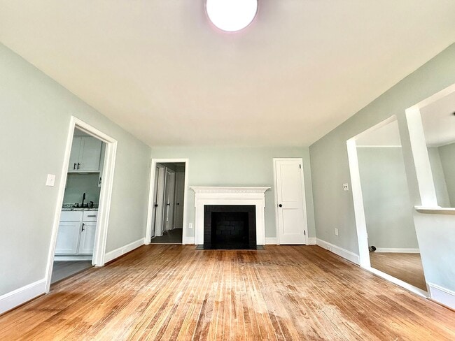 Building Photo - 3 Bedroom 1 Bathroom Home in Durham