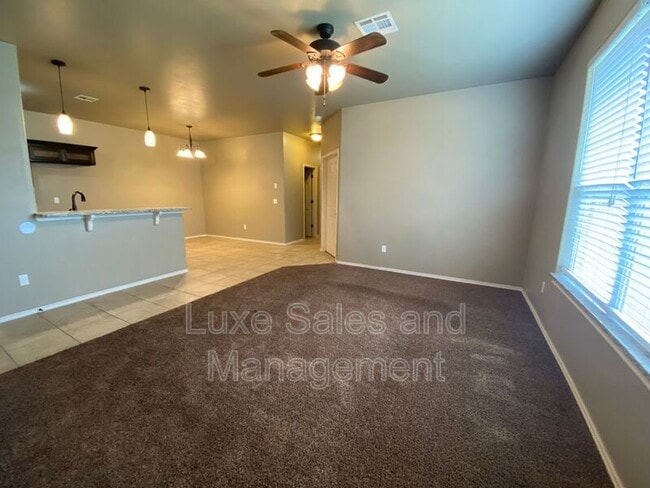 Building Photo - 1320 Garden Gate Dr