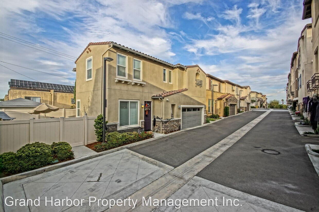 3 br, 2.5 bath House 26039 Cypress Street House Rental in Lomita