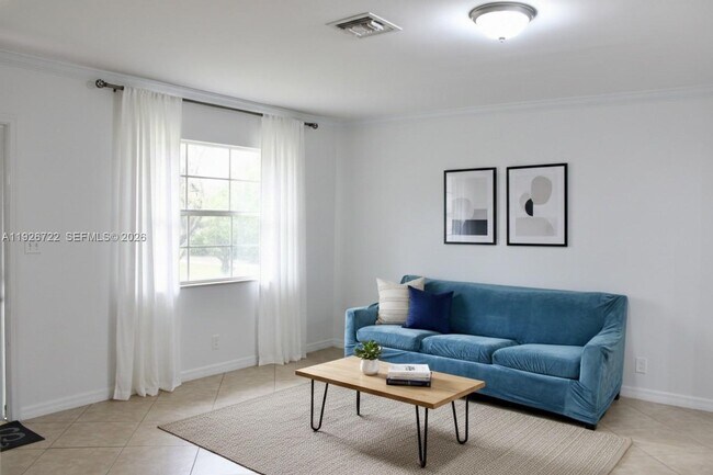 Foto del edificio - 300 SW 8th St