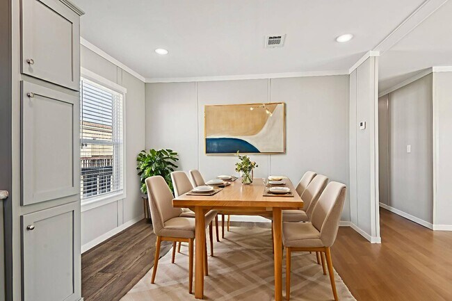 Building Photo - 1631 American Dr