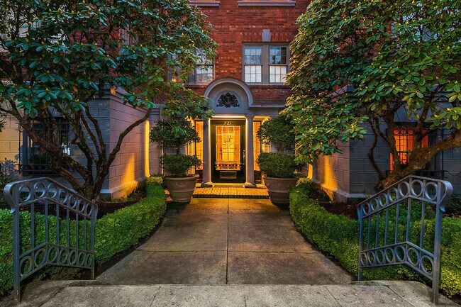 Foto del edificio - 921 11th Ave E