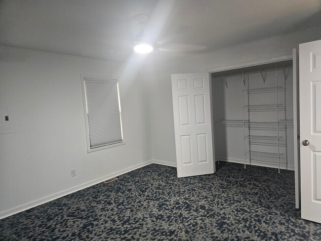 Building Photo - 53 Overlook Dr