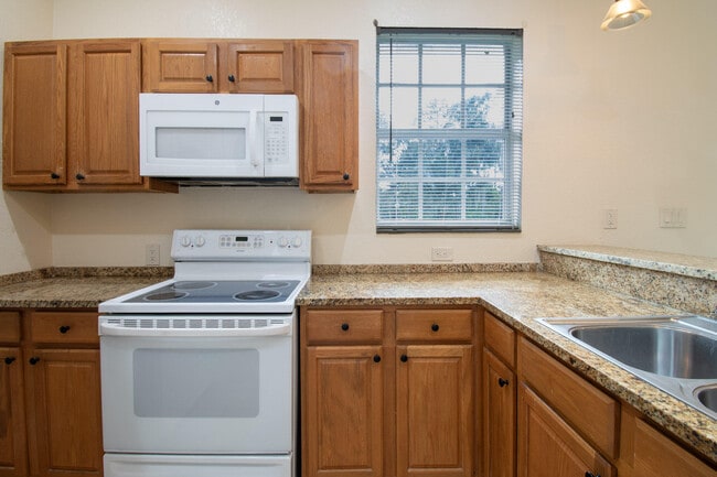 Building Photo - 12094 Citrus Grove Blvd