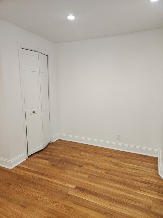 Foto del edificio - 82 Williams Ave