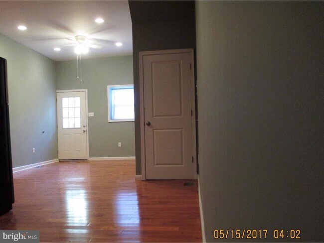 Foto del edificio - 2209 Carpenter St