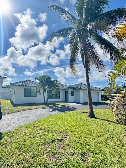 Foto principal - 10075 Yamato Rd