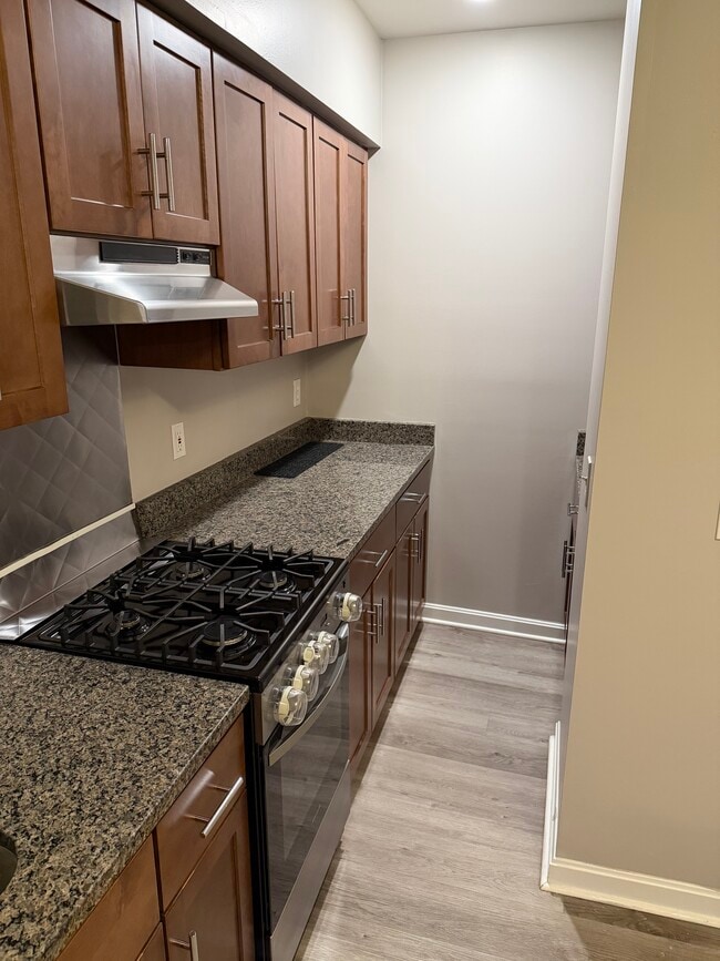 Foto del edificio - 406 N Broadway