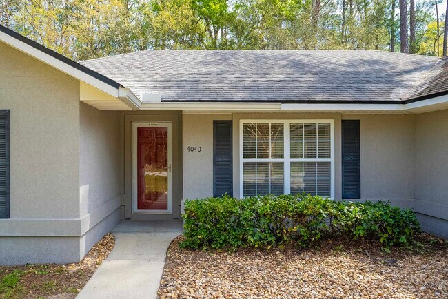 Foto del edificio - 4040 Red Pine Ln