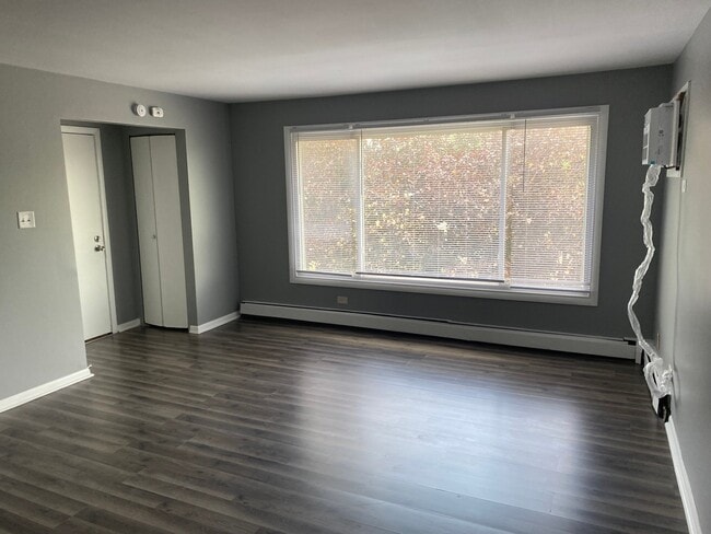 Photo - 74 S Yates Ave (Calumet City, IL) Apartment