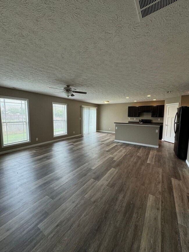 Foto del edificio - 3 Bedroom Single Family Home Available in ...