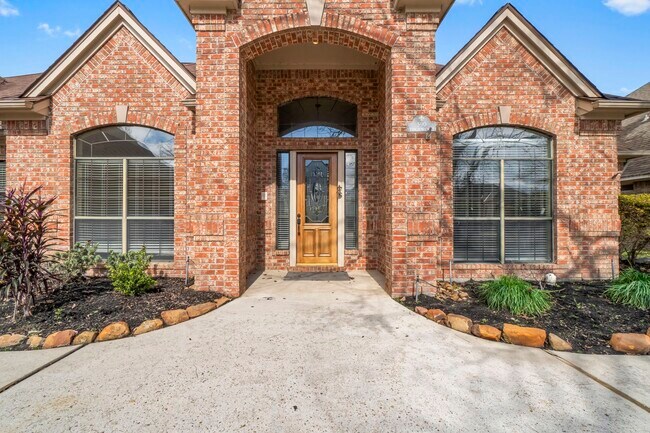 Foto del edificio - 590 Edgewood Dr