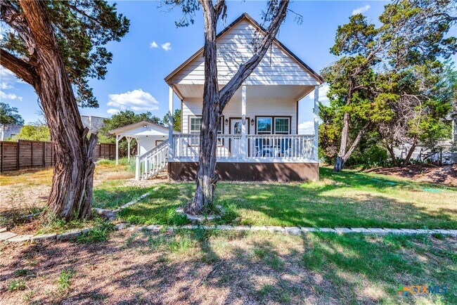 Foto del edificio - 26822 Blue Cove Rd