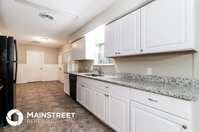 Building Photo - 3812 Glenmont Dr